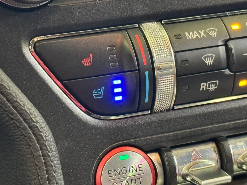 Used 2018 Ford Mustang GT Premium RWD image 38