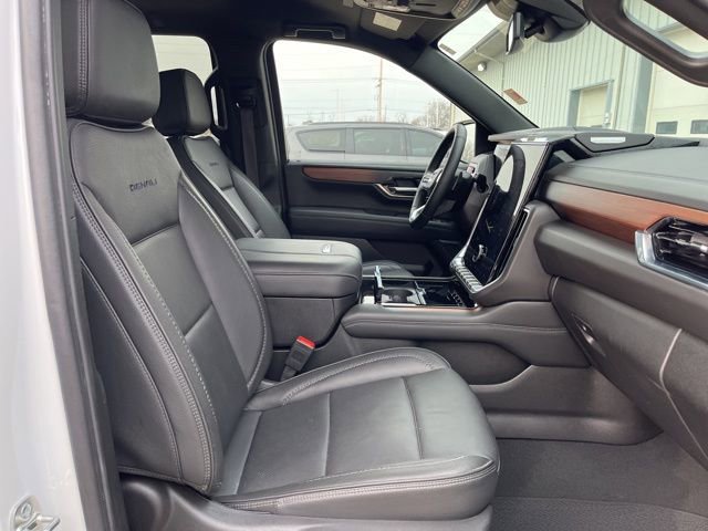 Used 2025 GMC Yukon XL Denali image 18