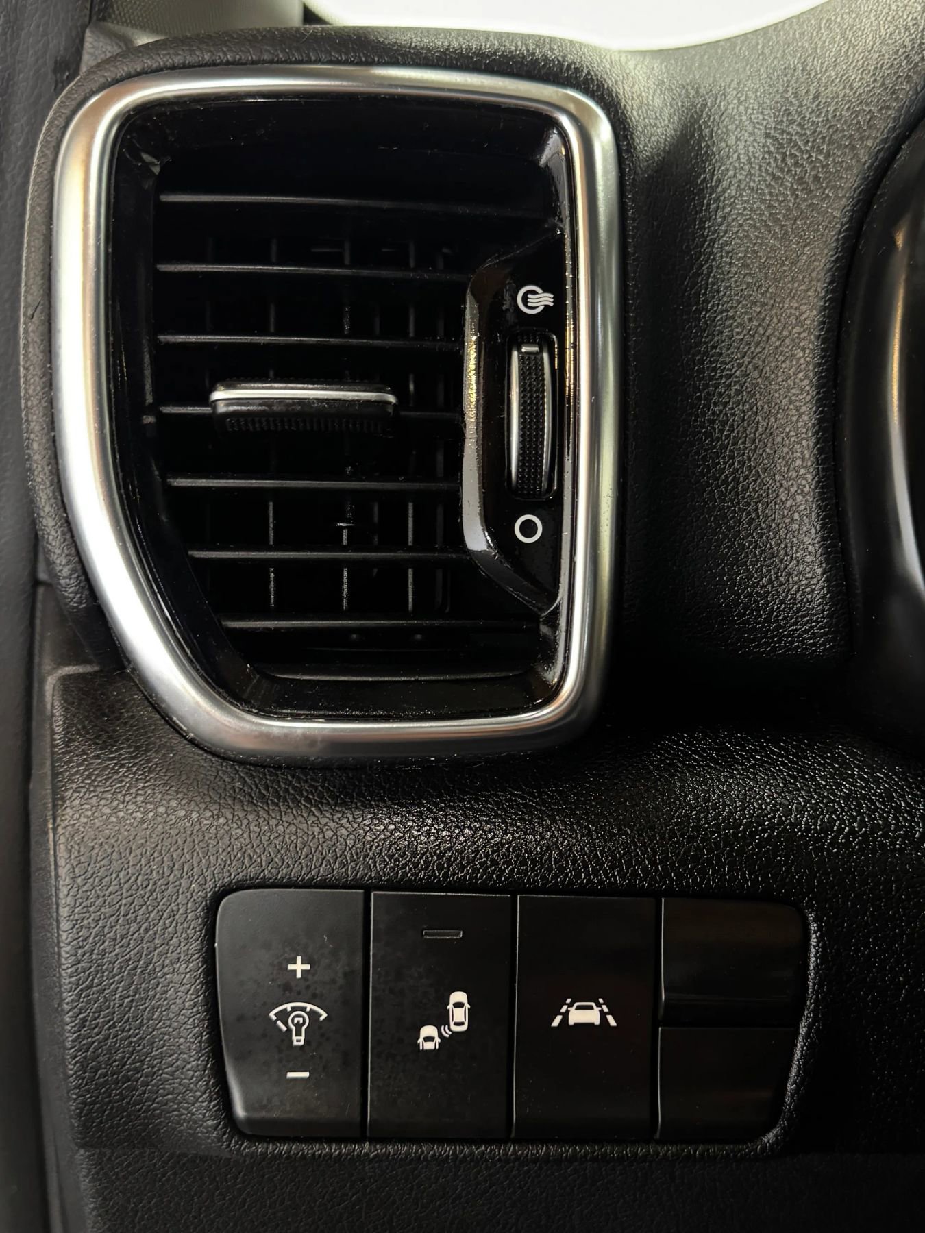 Used 2020 Kia Sportage S w/ S Premium Package image 15