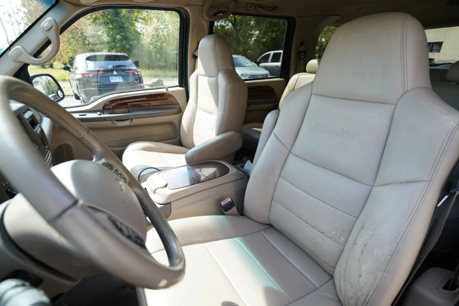 Used 2002 Ford Excursion Limited AWD/4WD image 21