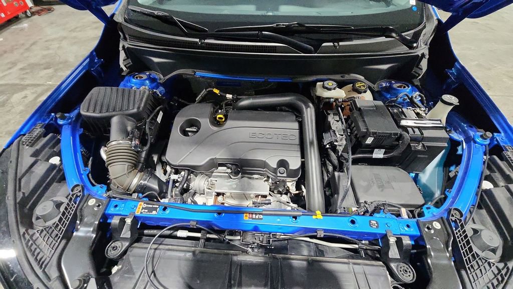 Used 2024 GMC Terrain SLE image 30