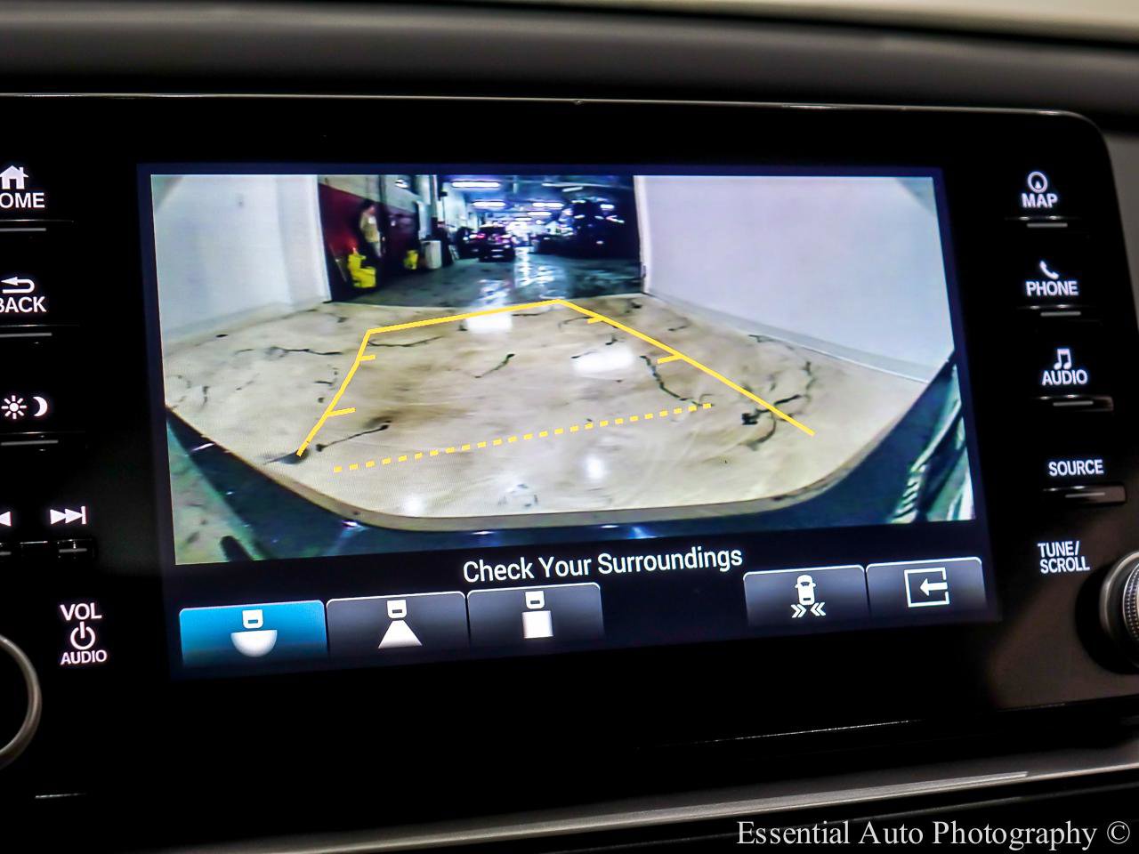 Used 2020 Honda Accord Touring image 23