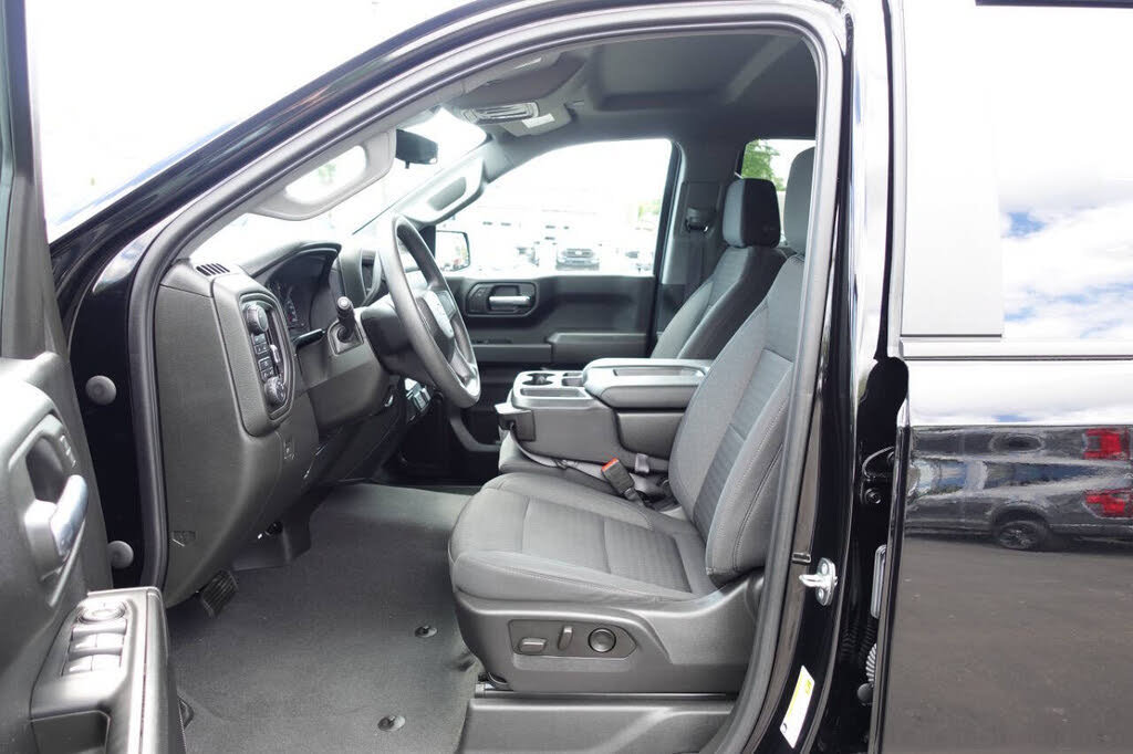 Used 2023 Chevrolet Silverado 1500 Custom AWD/4WD image 18
