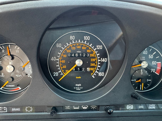 Used 1989 Mercedes-Benz 560 SL image 16