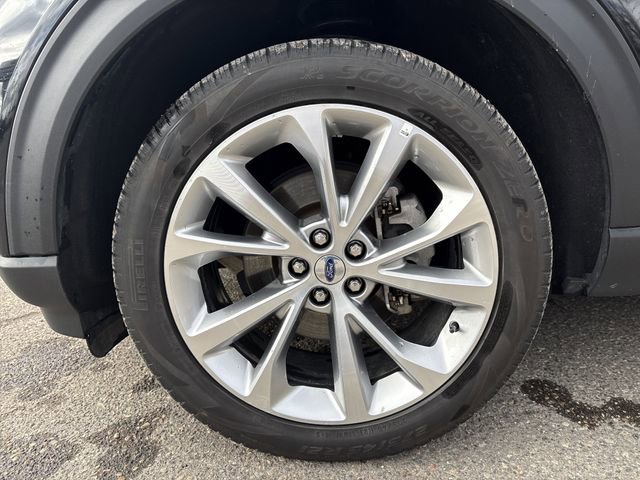 Certified 2023 Ford Explorer Platinum w/ Technology Package image 62