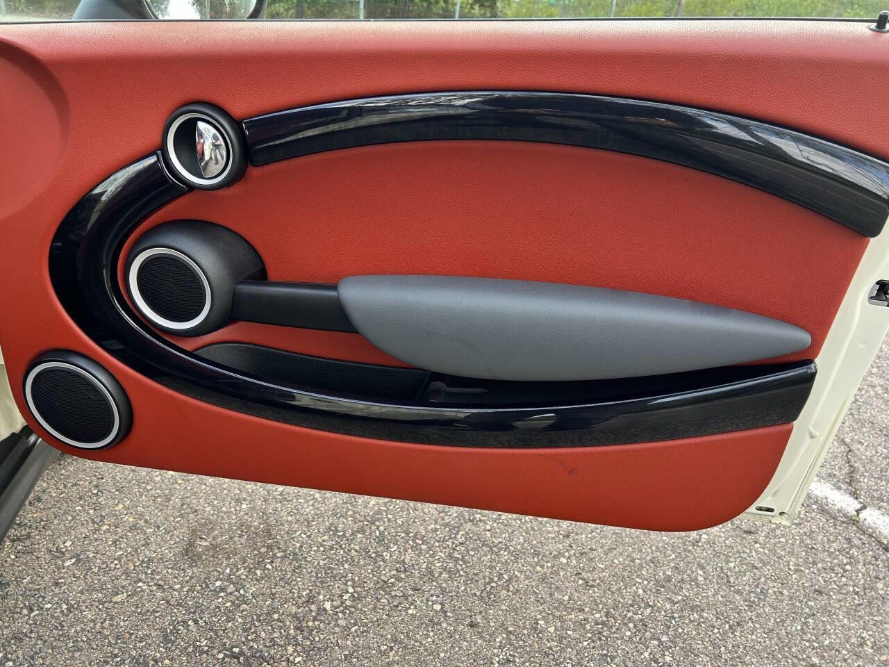 Used 2009 MINI Cooper Hardtop w/ Premium Pkg FWD image 33