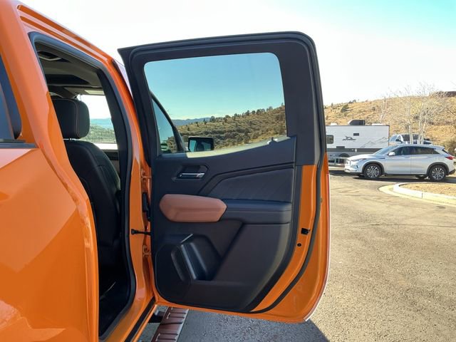 Used 2025 GMC Canyon AT4 w/ Nightfall Edition image 24