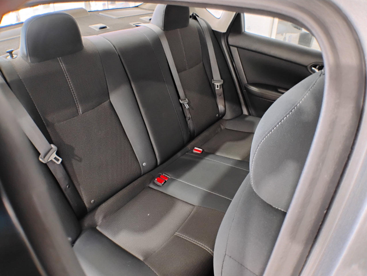 Used 2017 Nissan Sentra S image 86