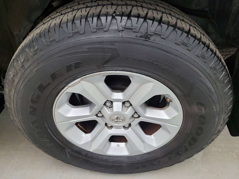 Used 2017 Toyota 4Runner SR5 image 31