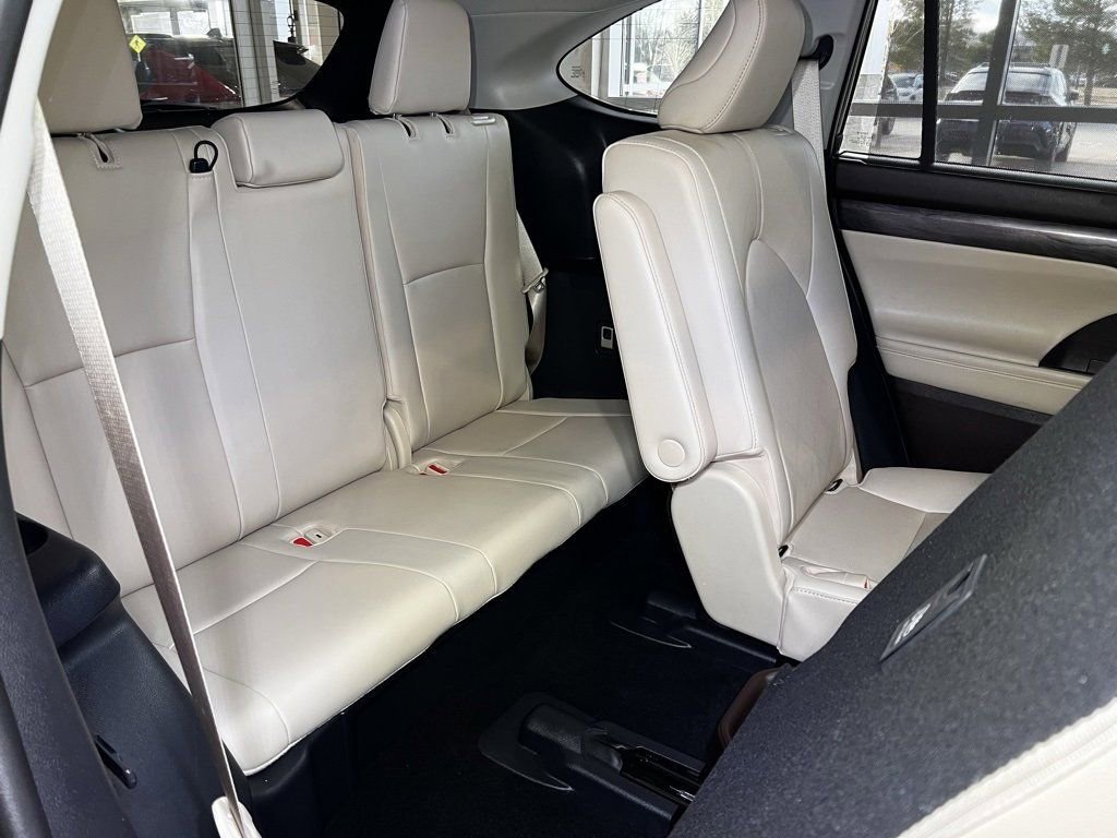 Certified 2020 Toyota Highlander Platinum image 61