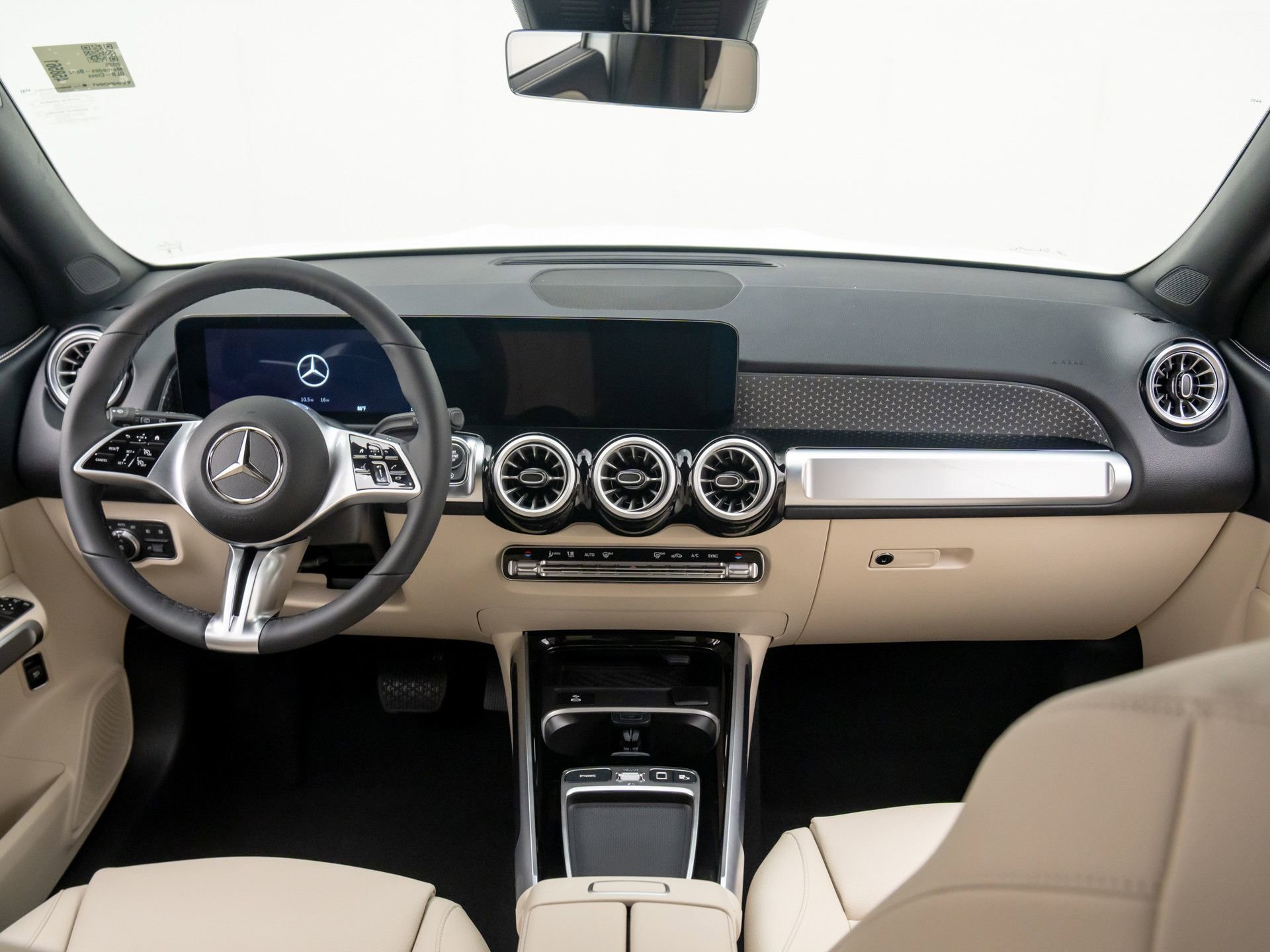 Certified 2025 Mercedes-Benz GLB 250 4MATIC image 11