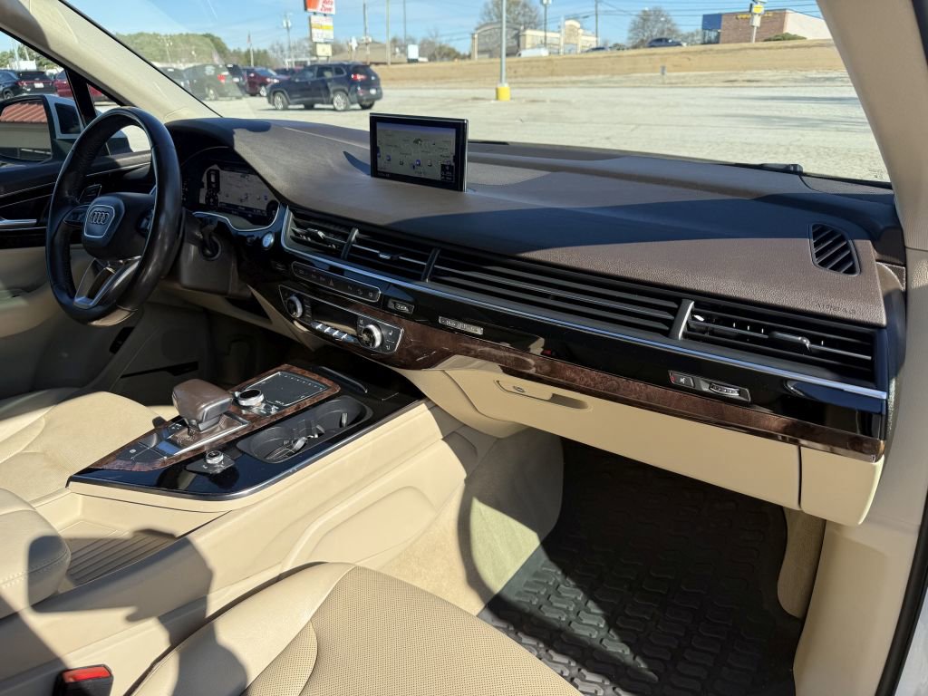 Used 2018 Audi Q7 3.0T Prestige image 33