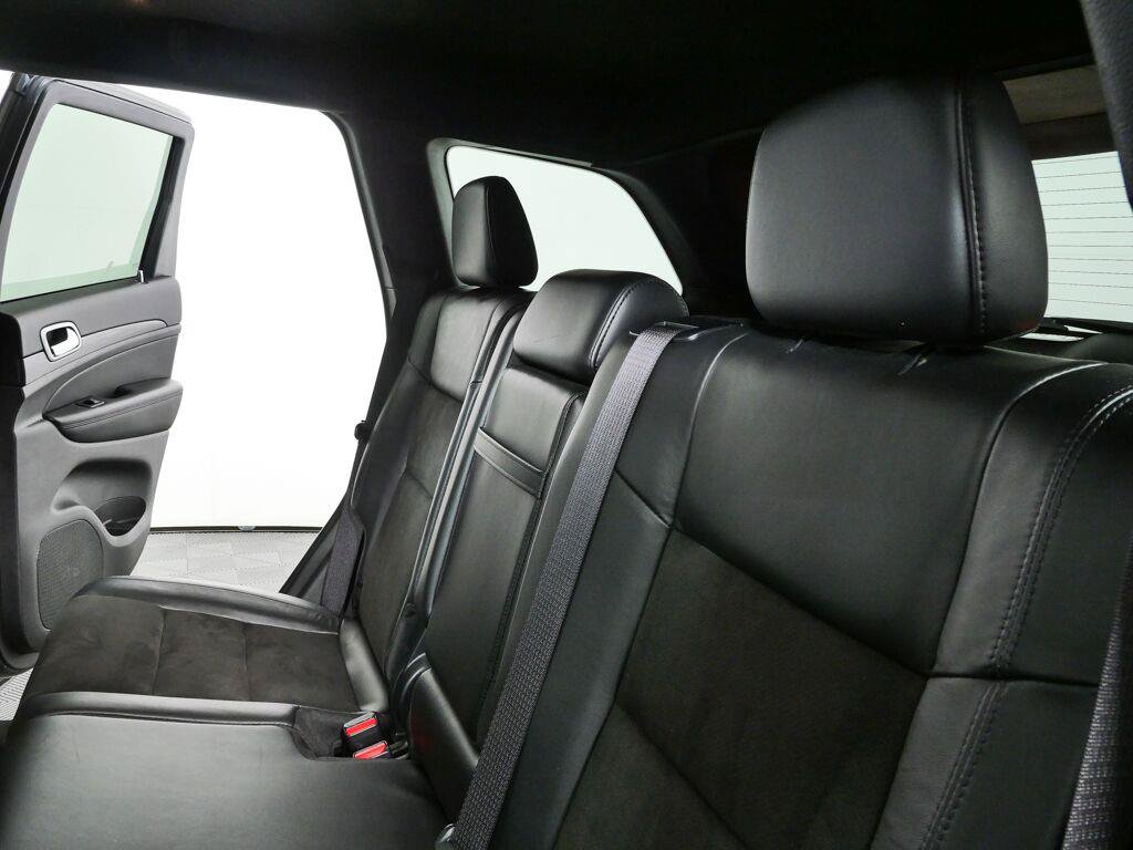 Used 2021 Jeep Grand Cherokee Laredo X RWD image 22