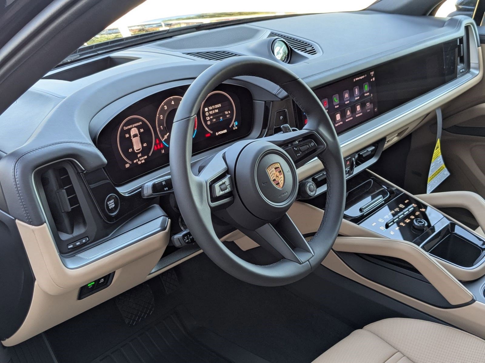 New 2026 Porsche Cayenne E-Hybrid image 4