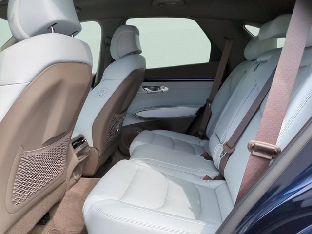 New 2026 Genesis GV70 2.5T Advanced AWD/4WD image 10