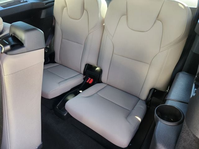 New 2026 Volvo XC90 T8 Plus w/ Protection Package AWD/4WD image 16