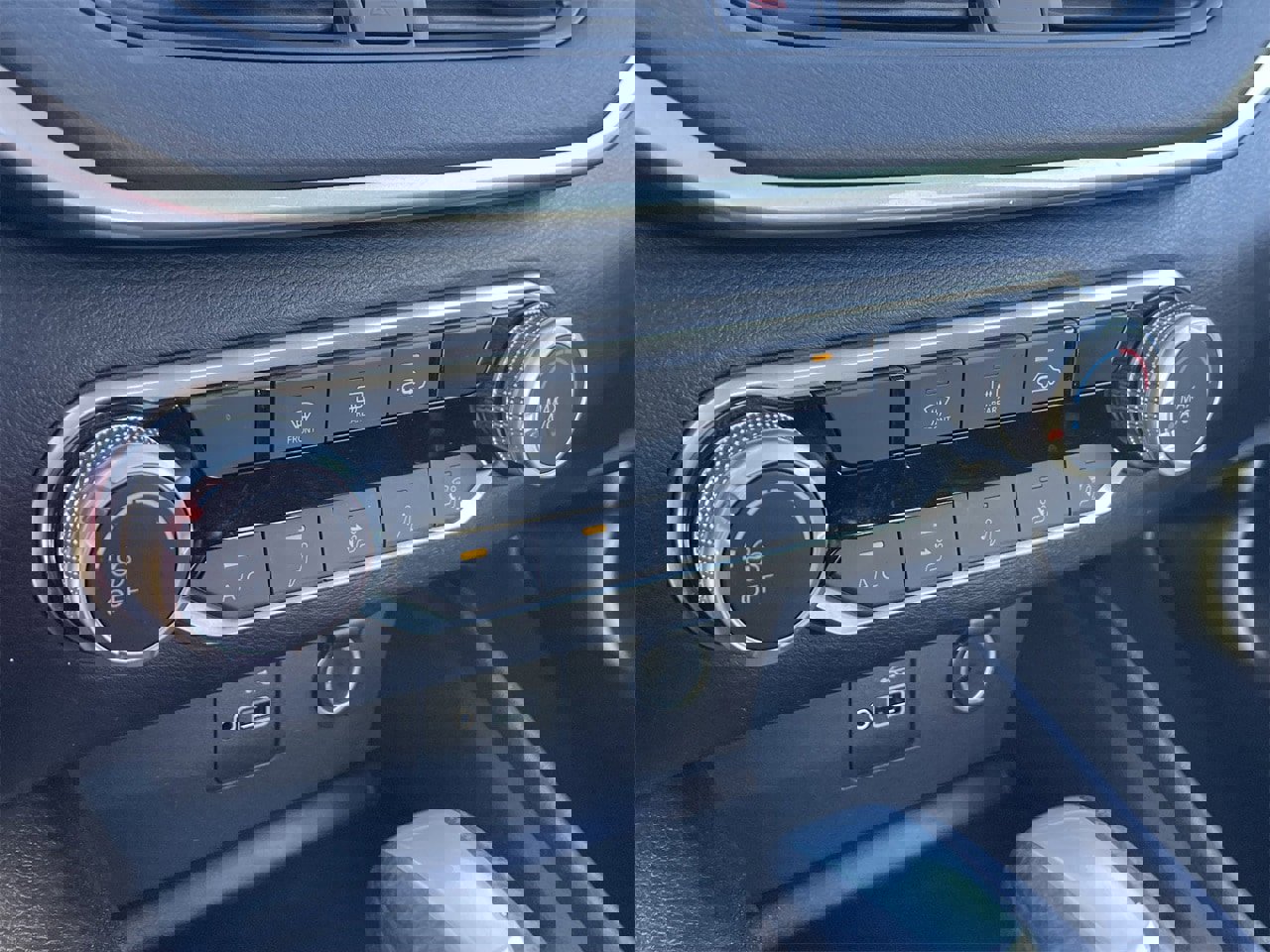 Used 2023 Nissan Altima 2.5 S image 26