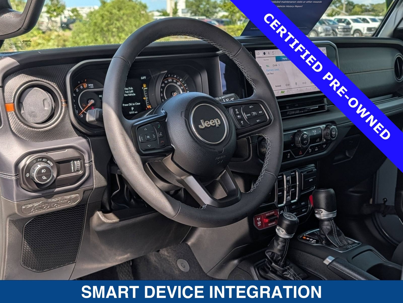 Used 2025 Jeep Gladiator Mojave w/ Safety Group AWD/4WD image 25