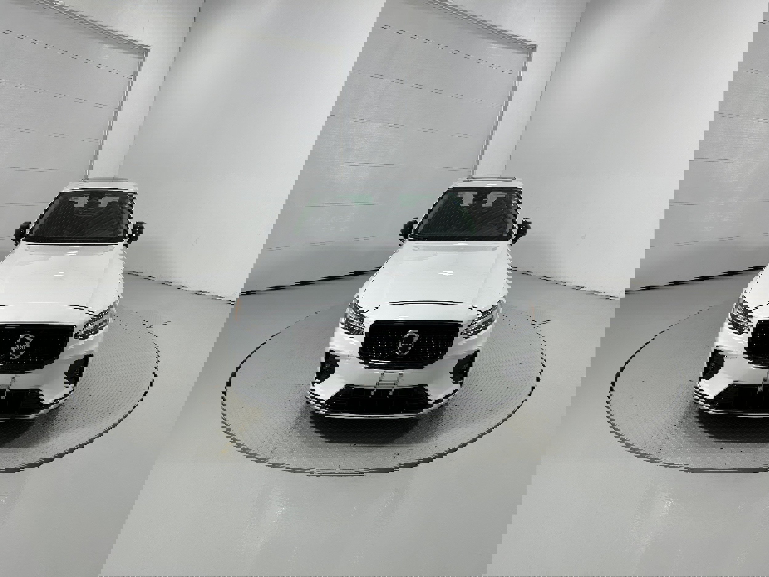 Used 2024 Volvo S60 B5 Plus image 14