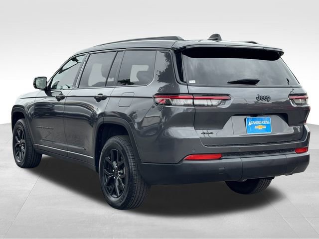Used 2024 Jeep Grand Cherokee L Laredo image 2