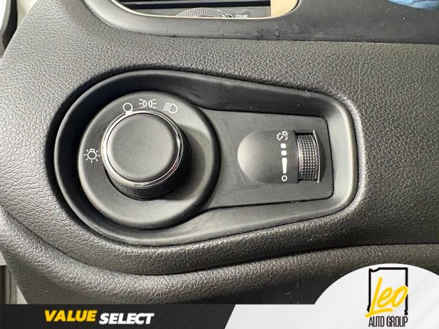 Used 2015 Jeep Renegade Sport w/ Power & Air Group FWD image 44