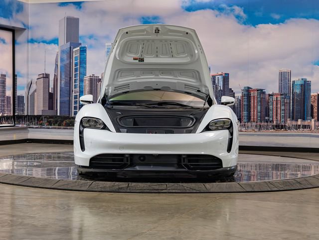 Used 2020 Porsche Taycan Turbo S image 4