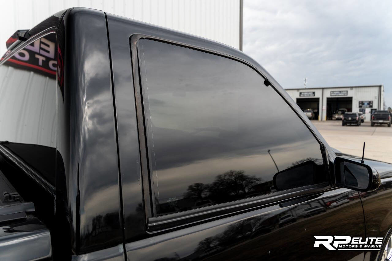 Used 1994 Chevrolet Silverado 1500 2WD Regular Cab image 96