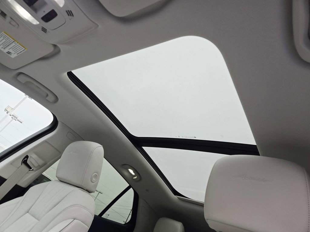 New 2026 Buick Envision Avenir AWD/4WD image 9