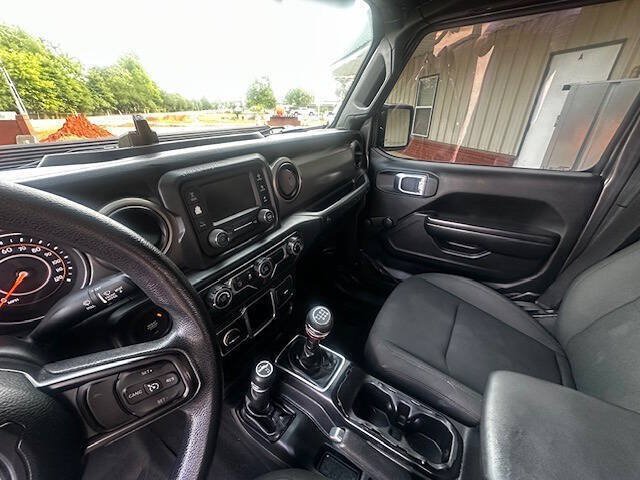 Used 2018 Jeep Wrangler Unlimited Sport AWD/4WD image 13