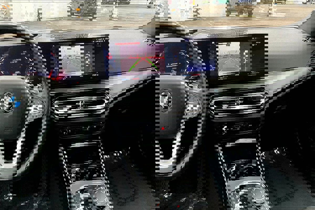 Used 2023 BMW 230i Coupe w/ Convenience Package image 8