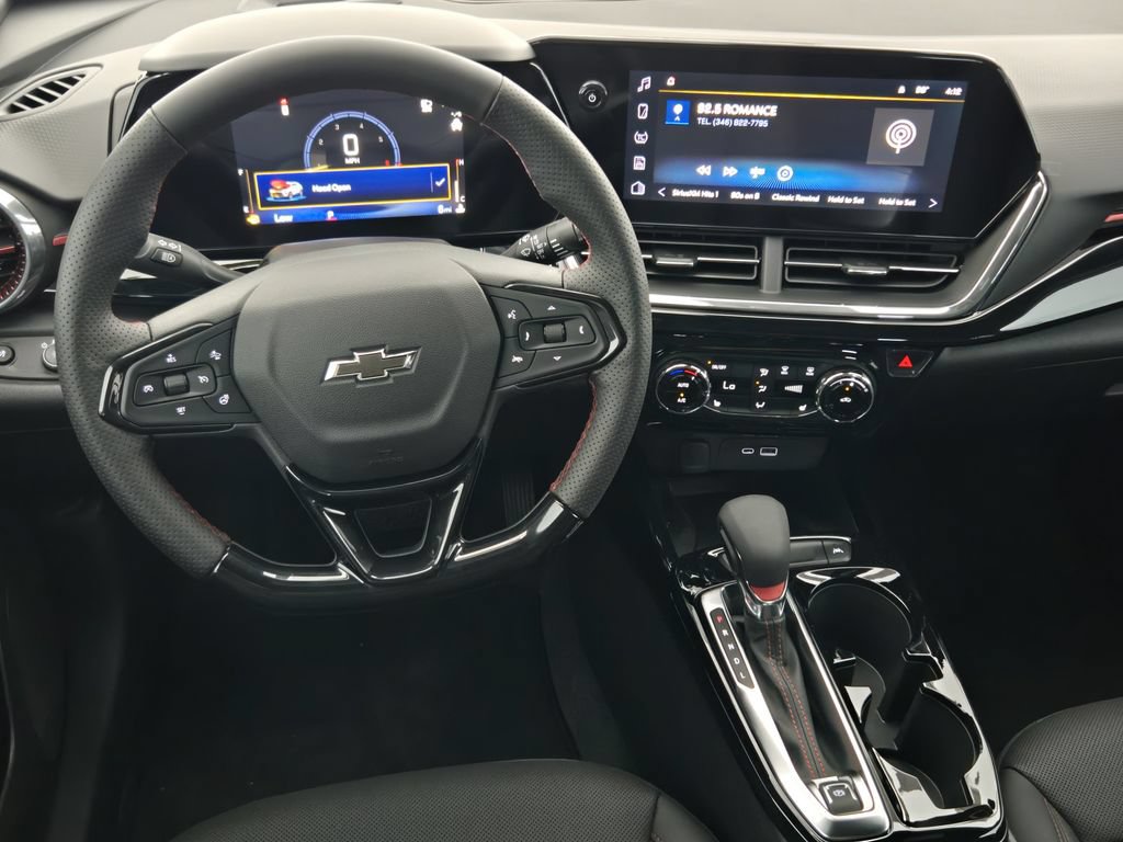 New 2026 Chevrolet Trax RS w/ Sunroof Package FWD image 30