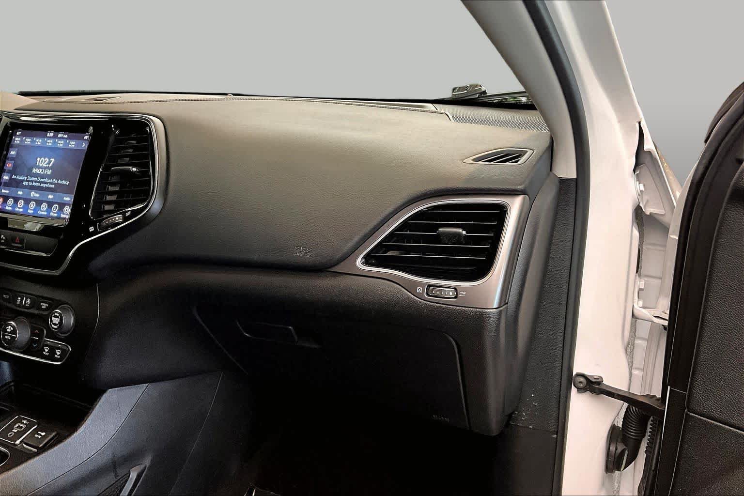 Used 2020 Jeep Cherokee Limited FWD image 18