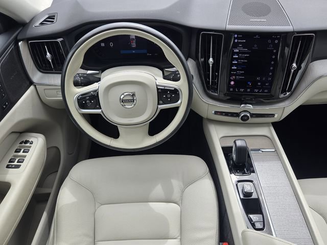 Used 2023 Volvo XC60 B5 Plus w/ Protection Package Premier image 17