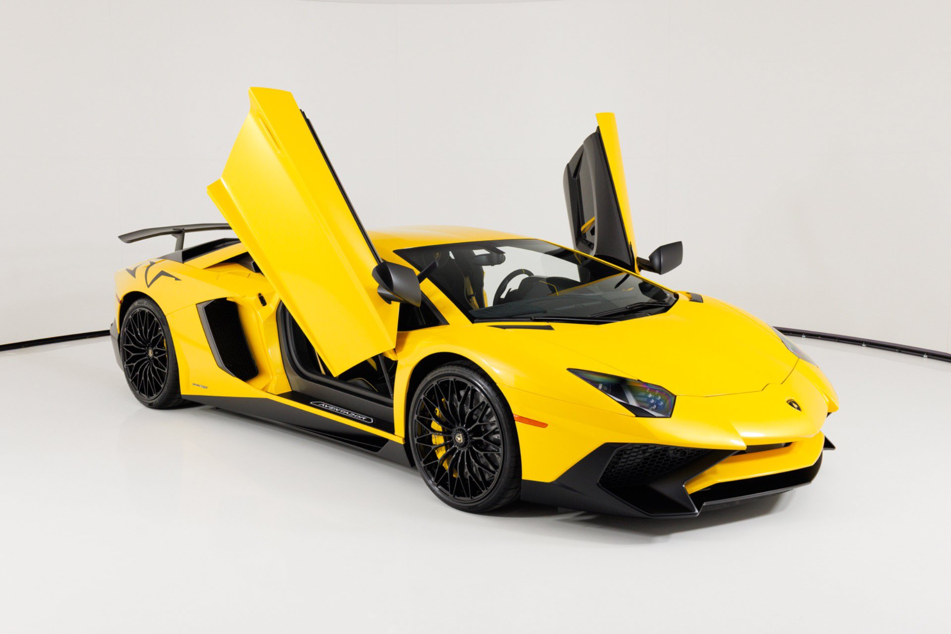Used 2016 Lamborghini Aventador LP 750-4 Superveloce AWD/4WD image 59