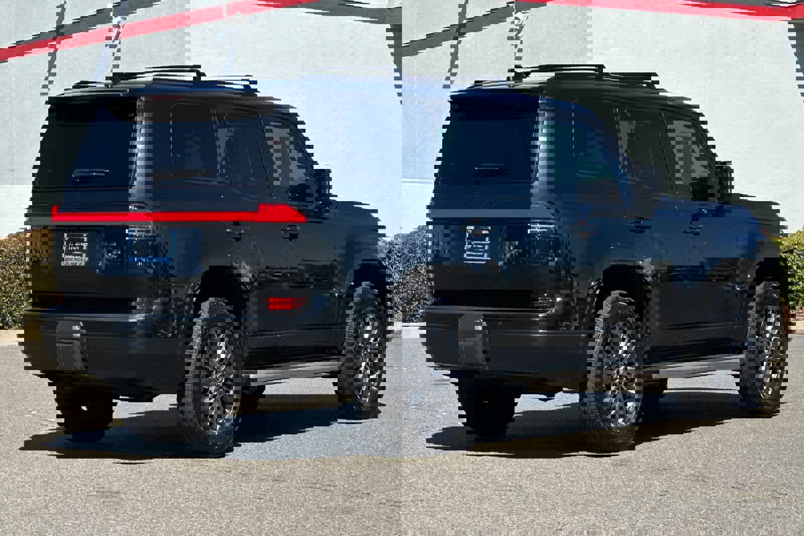 Used 2024 Lexus GX 550 w/ Accessory Package (Z1) image 2