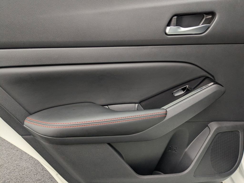 Used 2025 Nissan Altima 2.5 SR image 25