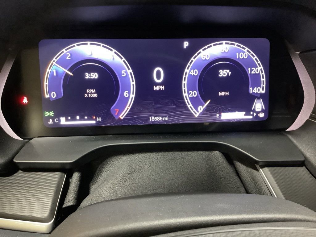 Used 2023 Jeep Grand Cherokee Altitude image 29