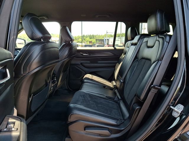 Used 2024 Jeep Grand Cherokee L Laredo AWD/4WD image 13