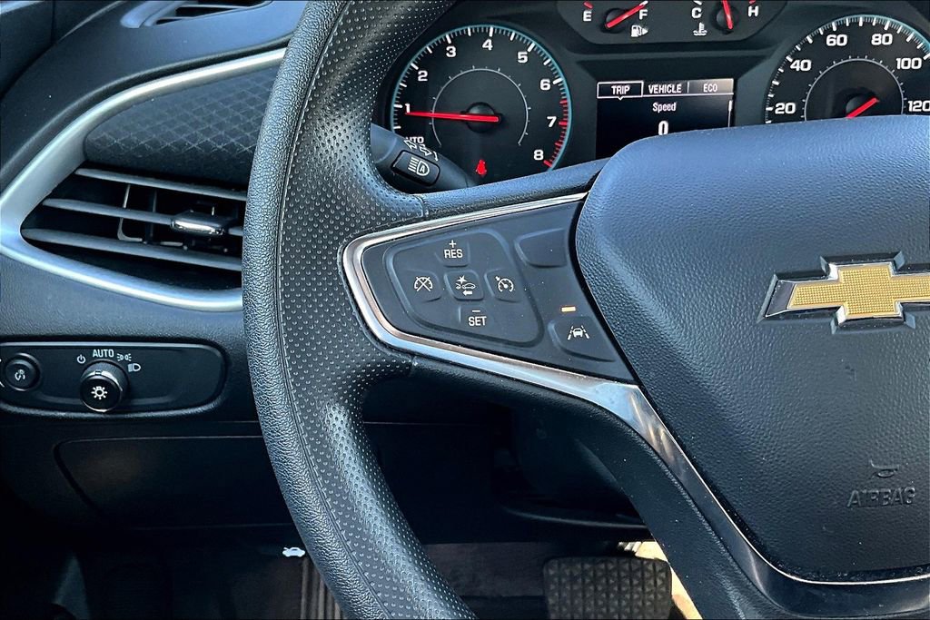 Used 2024 Chevrolet Malibu LT image 11