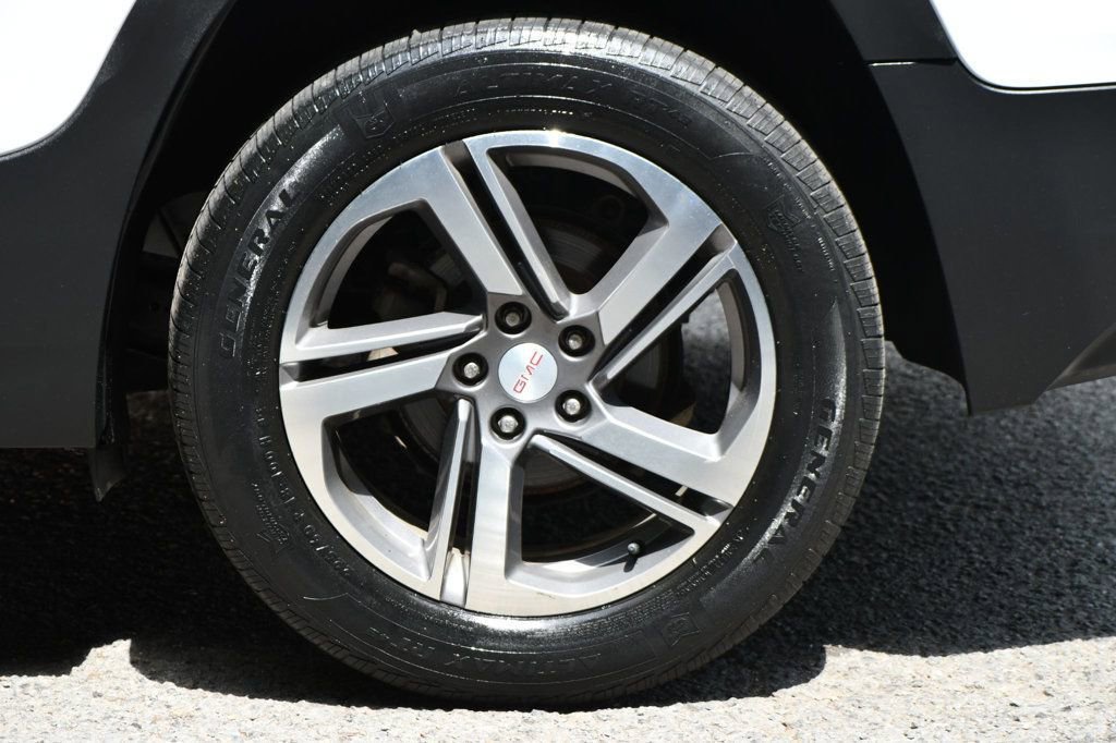 Used 2019 GMC Terrain SLT image 19