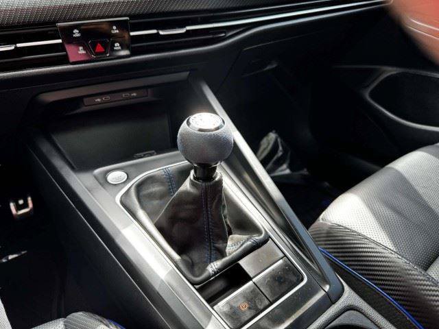 Used 2022 Volkswagen Golf R AWD/4WD image 36