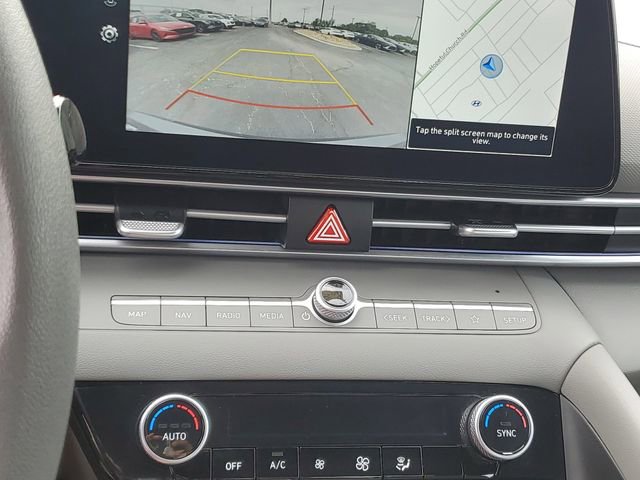 Certified 2024 Hyundai Elantra SEL FWD image 27