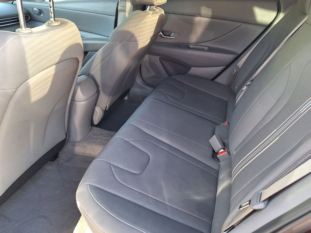 Certified 2023 Hyundai Elantra SEL image 12