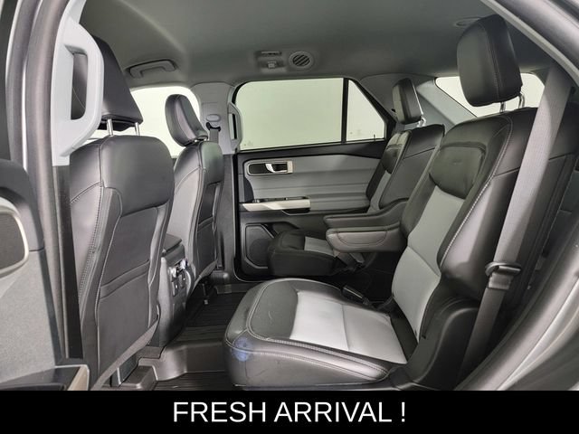 Certified 2023 Ford Explorer XLT w/ Equipment Group 202A AWD/4WD image 15