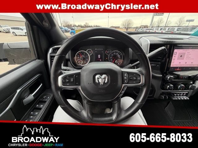 Used 2025 RAM 3500 Big Horn AWD/4WD image 15