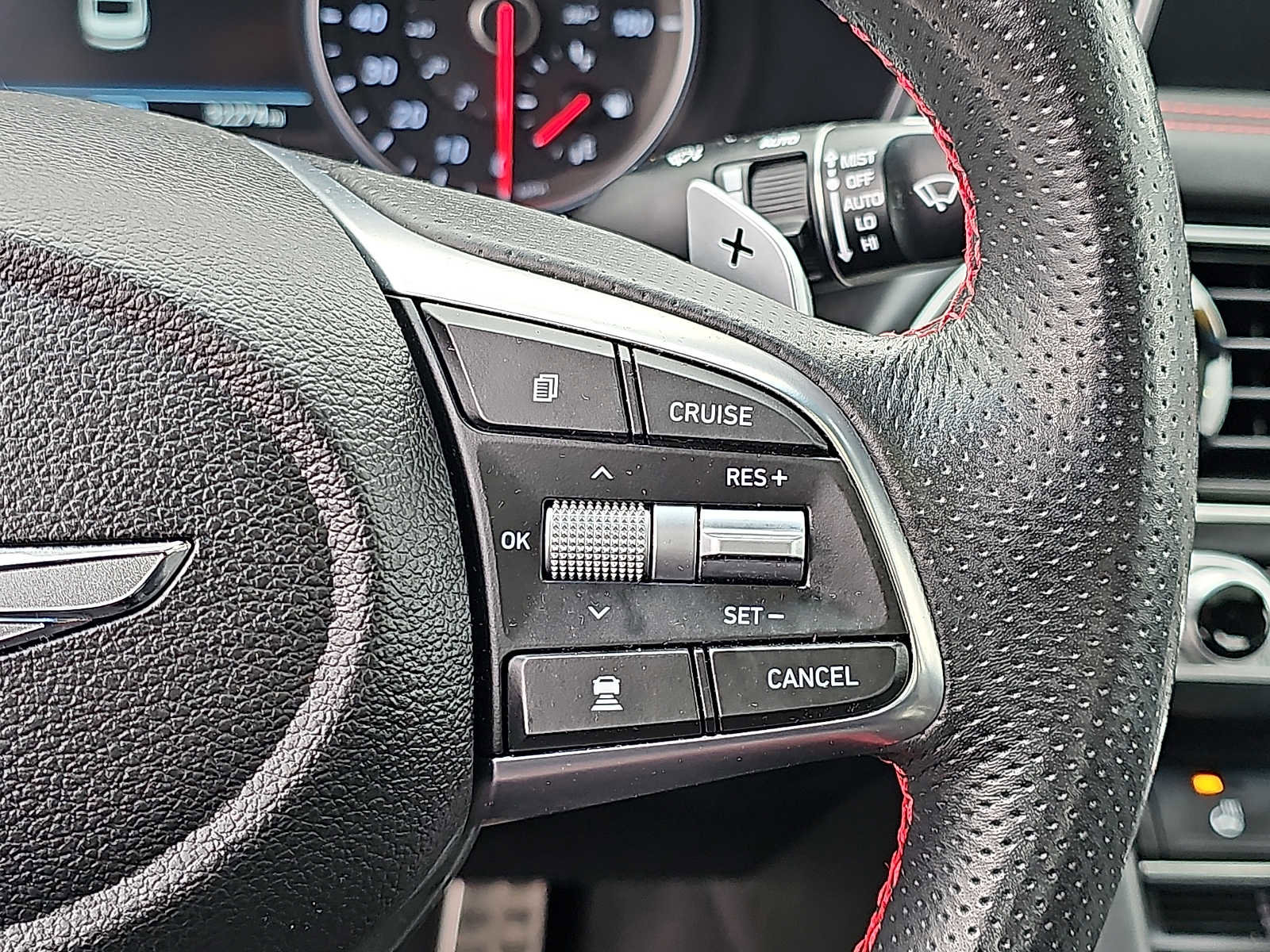 Used 2020 Genesis G70 3.3T w/ Sport Package image 26