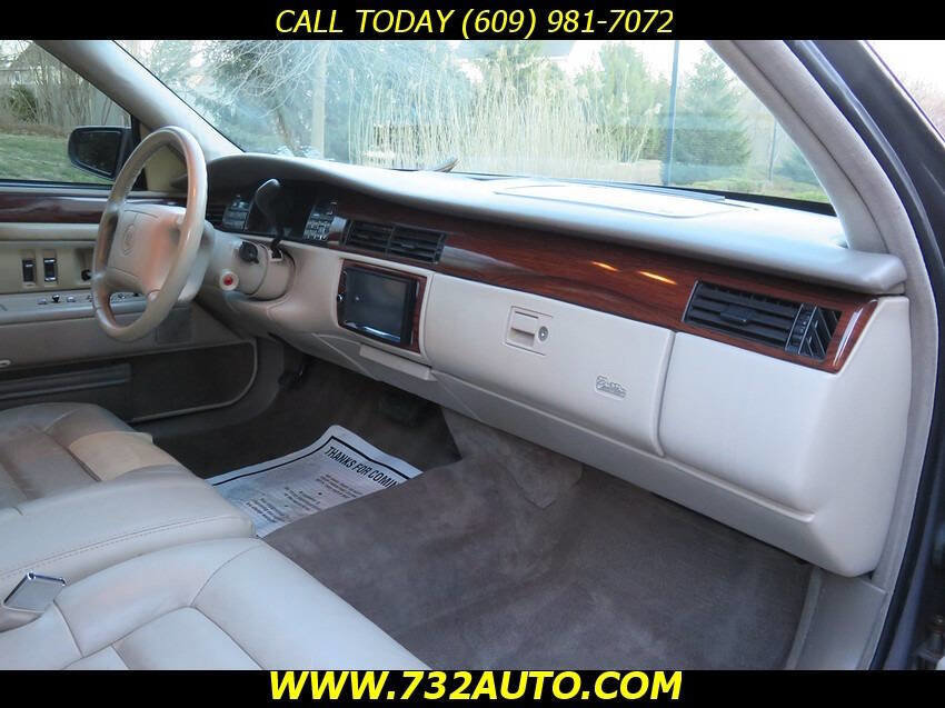 Used 1994 Cadillac De Ville Sedan FWD image 6