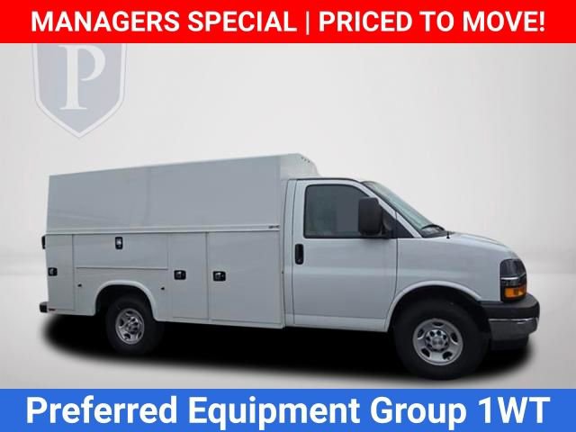 New 2025 Chevrolet Express 3500 w/ Power Convenience Package RWD image 4