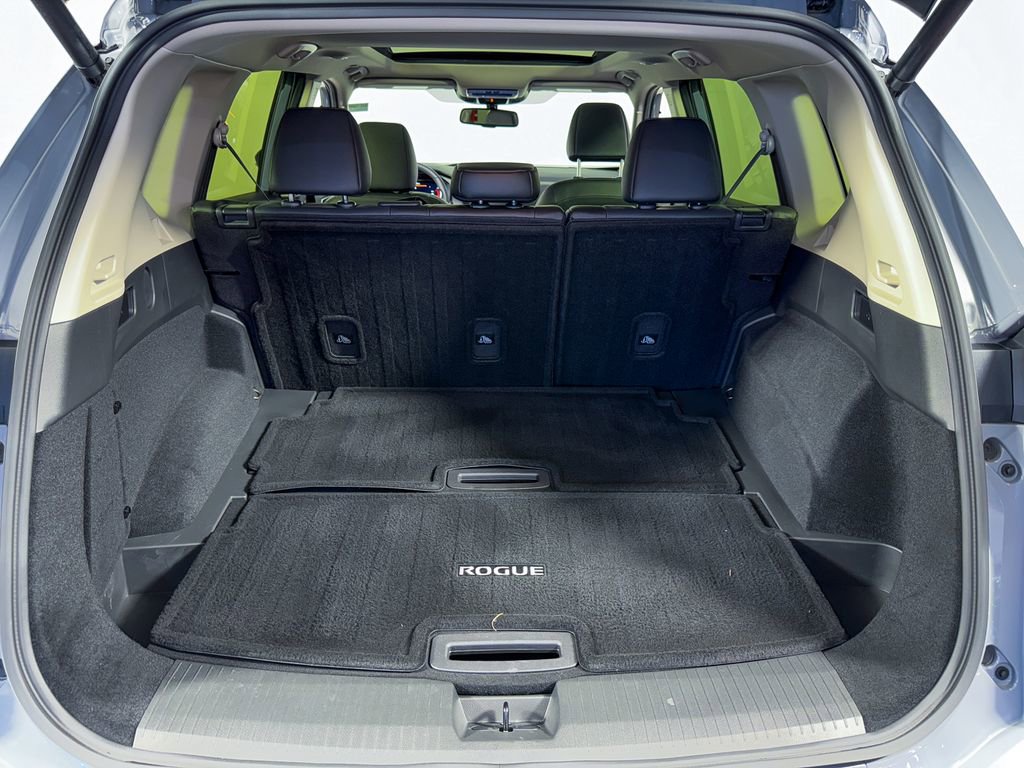 Certified 2024 Nissan Rogue Platinum image 40