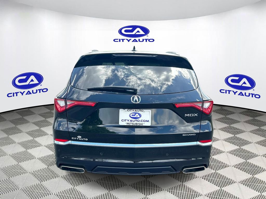 Used 2023 Acura MDX SH-AWD w/ Advance Package image 5